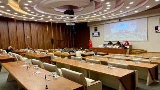 Beykoz Meclisinde CHP sıraları boş kaldı