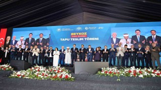 Beykozda tarihi gün: 1071 hak sahibi tapusuna kavuştu