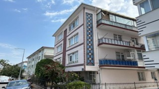 Bıçakla yaraladığı babası tarafından öldürülen saldırganın 8 farklı suçtan kaydı olduğu ortaya çıktı
