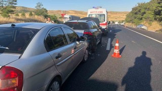 Bilecikte 4 aracın karıştığı zincirleme kazada 2 çocuk yaralandı