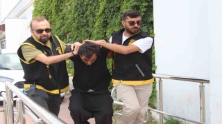 Birlikte yaşadığı kadını çekiçle darbedip boğazından bıçaklamıştı: Sürekli dışarı çıkıp başkalarıyla görüşüyordu