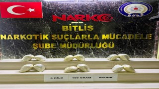 Bitliste araçtan 8 kilo 100 gram skunk çıktı