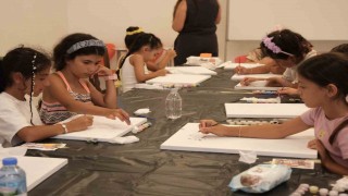 Bodrum Belediyesinden çocukların gelişimine sanat desteği