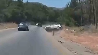 Bodrum'da 2 kişinin yaralandığı kaza anı kamerada