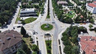 Boluda trafik güvenliği için yol çizgileri yenileniyor