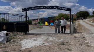 Boyabat'ta köy çocuklarına yeni oyun parkı