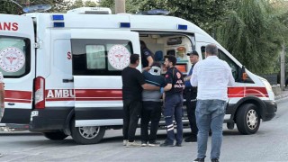 Burdurda hafif ticari araç ile motosiklet çarpıştı: 1i ağır 2 yaralı