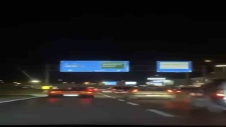 Bursada lüks otomobil kazaya karıştı, sürücü kaçtı