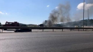 Bursada seyir halindeki tır alev topuna döndü