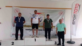 Büyükşehir sporcularından çifte başarı