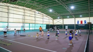 Büyükşehir Yaz Spor Okulları, ilk dönemini tamamladı