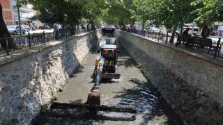 Büyükşehirden derelerde temizlik seferberliği