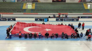Buzda 15 Temmuz için anlamlı tören