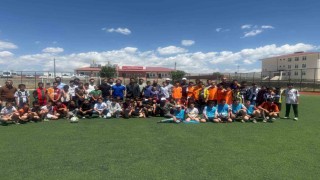 Çaldıranda yaz Kuran kursu öğrencileri futbol turnuvasında buluştu