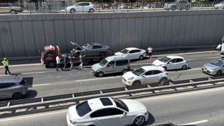 Çevre Yolunda 3 aracın karıştığı zincirleme kaza: 2 yaralı