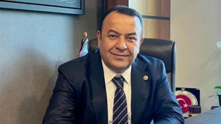 CHP Ankara Milletvekili Adnan Beker Partisinden İstifa Etti