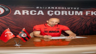 Çorum FK, kaleci Erhan Erentürkü renklerine bağladı