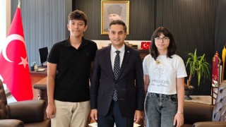 Defne'de 2 öğrenci LGS birincisi oldu