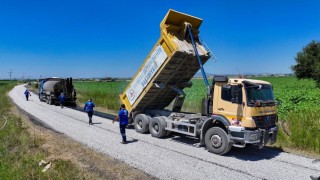 Denizli Büyükşehir, Tavasta 3 mahalleyi birbirine bağlayan yol ağını yeniliyor