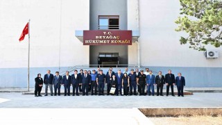 Denizli Valisi Yavuz Selim Köşger Beyağaçta temaslarda bulundu