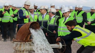 Dikili Jeotermal Isıtmalı Sera Organize Tarım Bölgesinde ilk ruhsatlar yatırımcılara teslim edildi