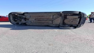Diyarbakırda iki otomobil çarpıştı: 3 yaralı