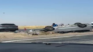 Diyarbakır'da iki otomobil çarpıştı: 9 yaralı