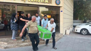 Doktor kaldığı misafirhanede ölü bulundu