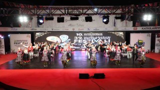 Dünyanın renklerini İnegölde buluşturan festival başladı