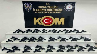 Durdurulan araçta 70 adet kaçak tabanca bulundu