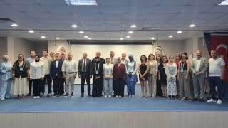EBYÜde Türkçe Yaz Okulu öğrencilerine sertifikaları verildi