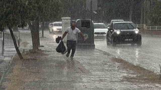 Edirnede sağanak yağış etkili oldu