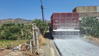 Efeler Belediyesinin yol çalışmaları sürüyor