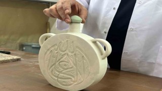 El ile şekillendirilen seramiğin fırından çıkıp son halini alması 1 hafta sürüyor