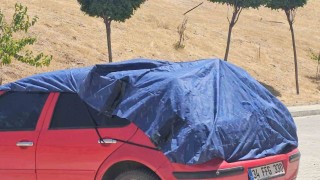 Elazığda araç sahiplerinden güneşe karşı önlem