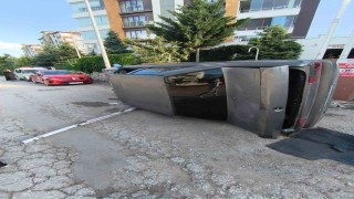 Elazığda otomobil yan yattı: 1 yaralı