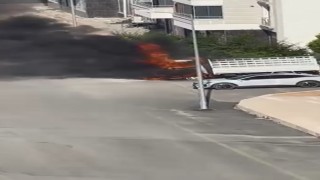 Elazığda pikap alev topuna döndü
