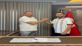Elazığspor Onur Erişle sözleşme imzaladı