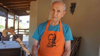 Emekli eğitimci, unutulmaya yüz tutan bastonculuk zanaatını yaşatıyor
