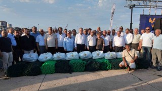 Erdemlide balıkçılara ekipman desteği