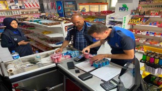 Erzincanda 372 markete eş zamanlı denetim: tarihi geçmiş ürünler imha edildi