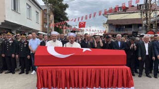 Eskişehirde şehit olan uzman çavuş Samsunda toprağa verildi