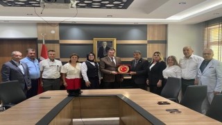 Eskişehirli muhtarlardan Kaymakam Uluya vefalı veda