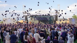 ETÜde mezuniyet coşkusu
