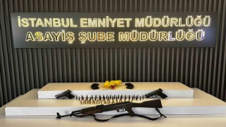 Eyüpsultanda polisin durdurduğu motosikletten tüfek ve el yapımı bomba çıktı: 7 gözaltı