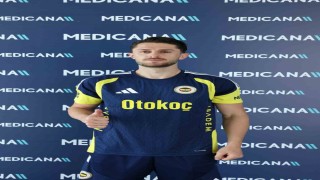 Fenerbahçede milli futbolcular sağlık kontrolünden geçti