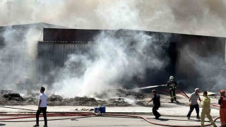 Gazipaşa'da inşaat malzemeleri deposundaki yangın kontrol altına alındı