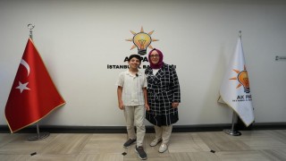 Gazzenin çocuk elçisi Ramadan Abu Jazar, AK Parti İstanbul İl Başkanlığını ziyaret etti