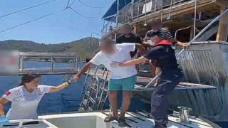 Gezi teknesinde yaralanan vatandaşa tıbbi tahliye gerçekleştirildi