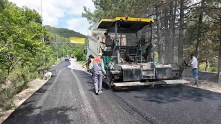 Gölcük Tabiat Parkı ile Dere Mahallesi arasındaki yol asfaltlanıyor